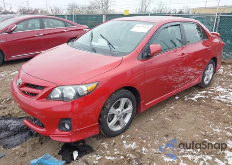 2011 Toyota Corolla S z USA, uszkodzony, nr VIN 2T1BU4EE4BC689218